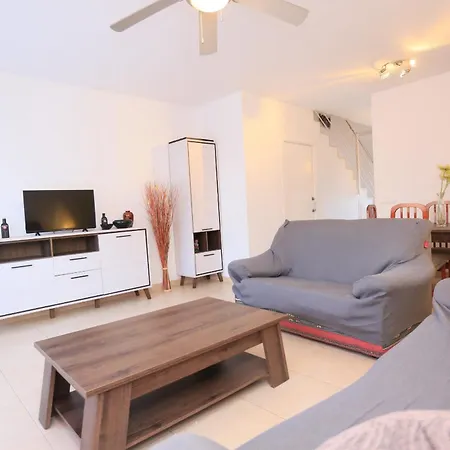Magnolia - Only Families Cambrils